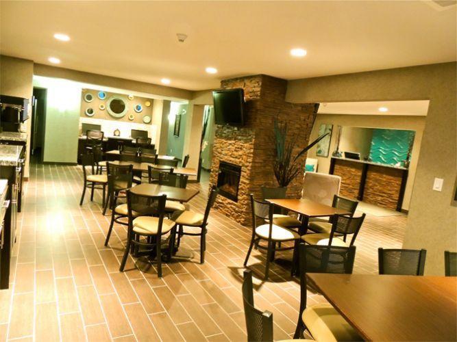 Western Star Inn & Suites Stoughton 외부 사진